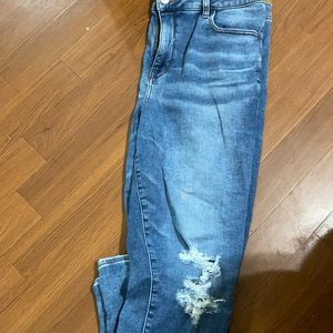 Distressed Skinny Jeans